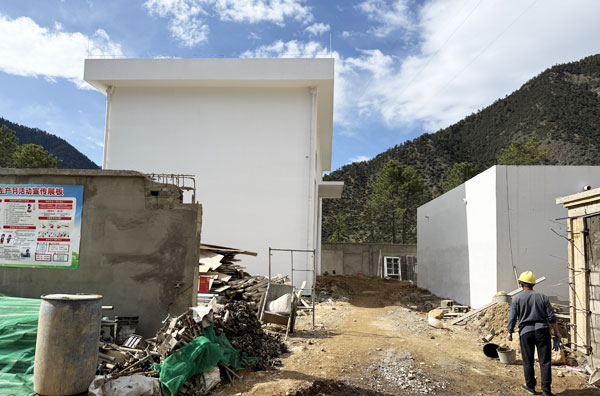 西藏昌都市2套30m3/h一體化凈水設(shè)備安裝調(diào)試項目