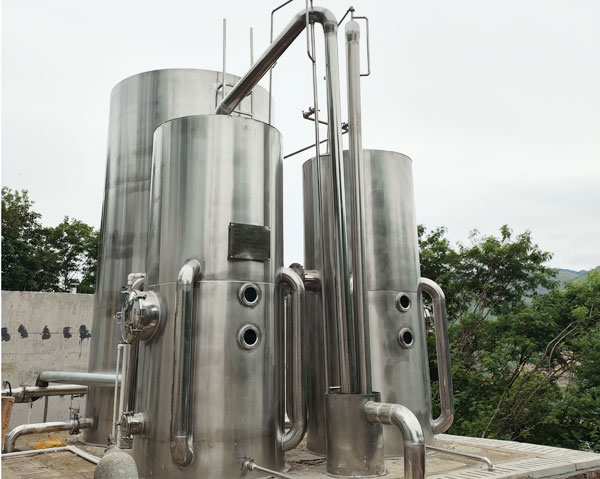 云南文山村鎮安全飲水一體化凈水設備安裝調試項目