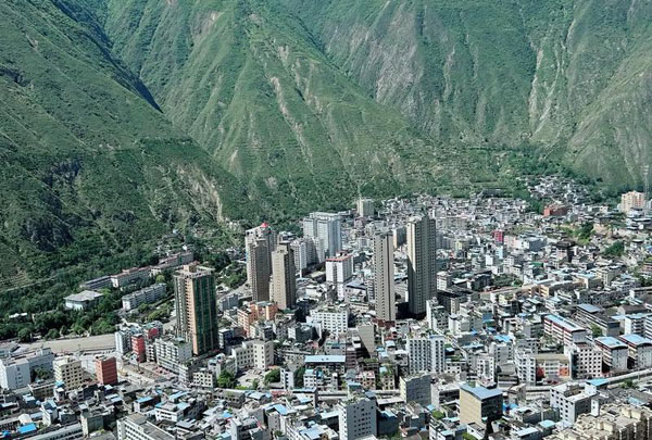 甘肅隴南農(nóng)村人飲工程200噸/天選什么設(shè)備?